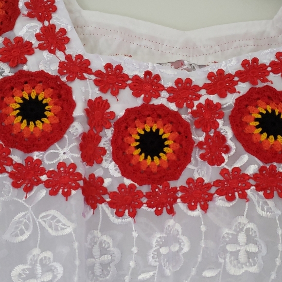 Beautiful Handmade Top Embroided New🌿 - Picture 2 of 5